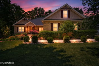 36 Kingsbridge Ln, Crossville, TN 38558