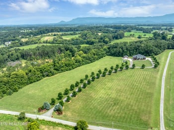 360 Alfred Mccammon 12 43 Acres Rd, Maryville, TN 37804