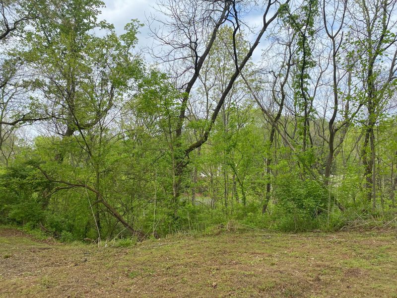 3600 Solway Rd, Knoxville, TN 37931