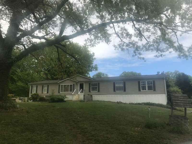 3601 Hudson Rd, Mascot, TN 37806