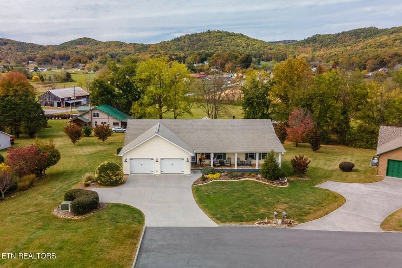 3602 Gilland Dr, Sevierville, TN 37862