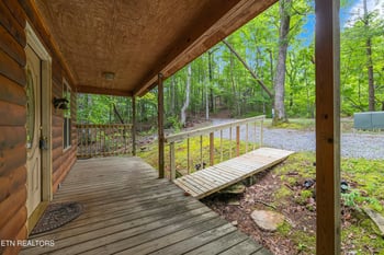 3602 Locust Ridge Rd, Pigeon Forge, TN 37876