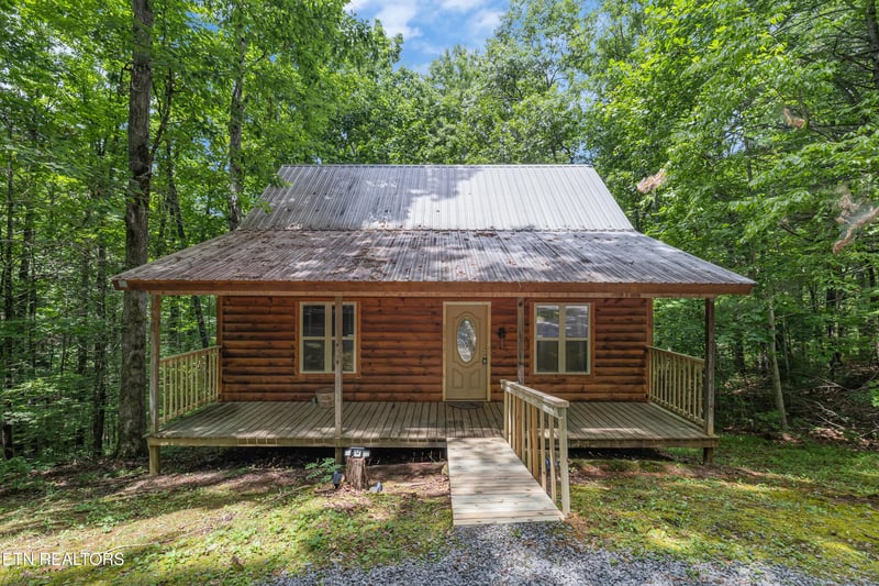 3602 Locust Ridge Rd, Pigeon Forge, TN 37876