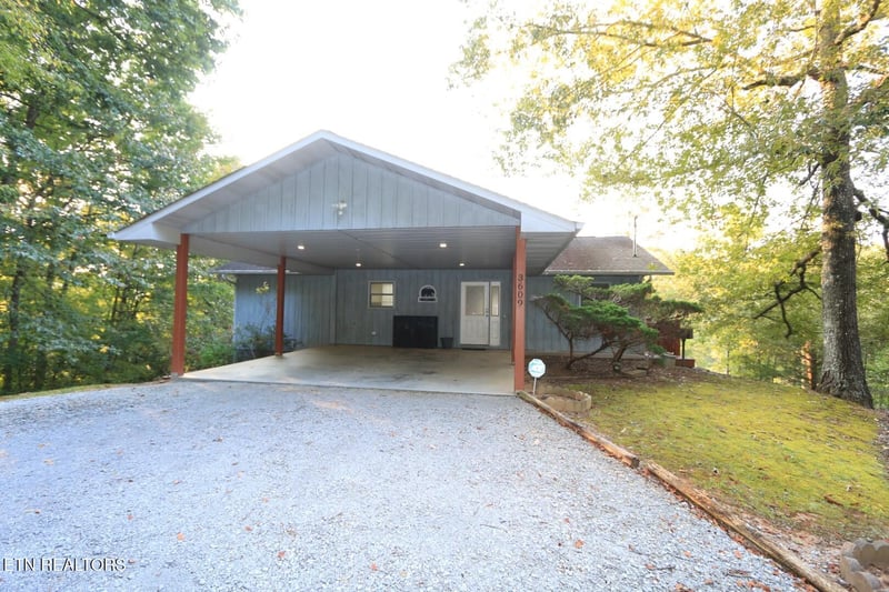 3609 Shady Grove Ct, Sevierville, TN 37876