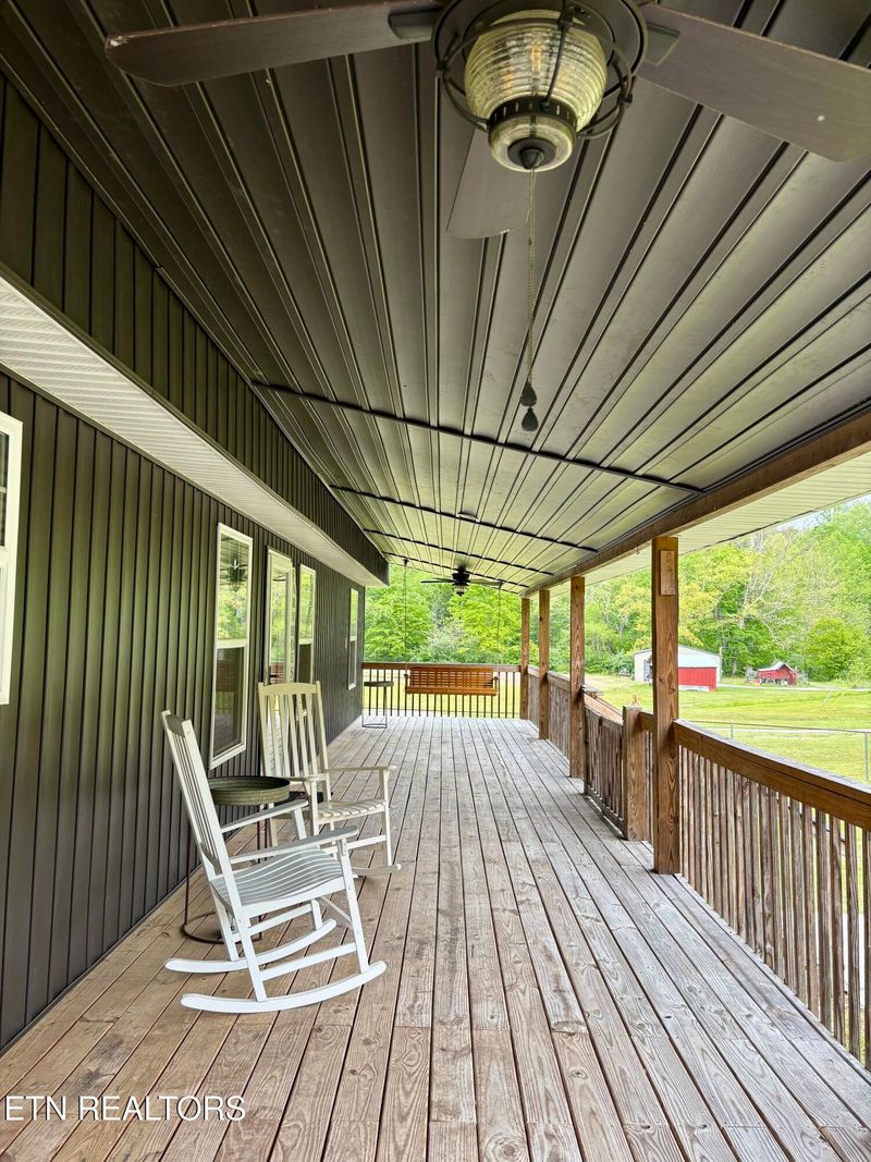 361 Cotula Rd, Duff, TN 37729