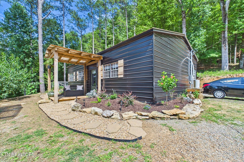 361 County Road 38, Riceville, TN 37370