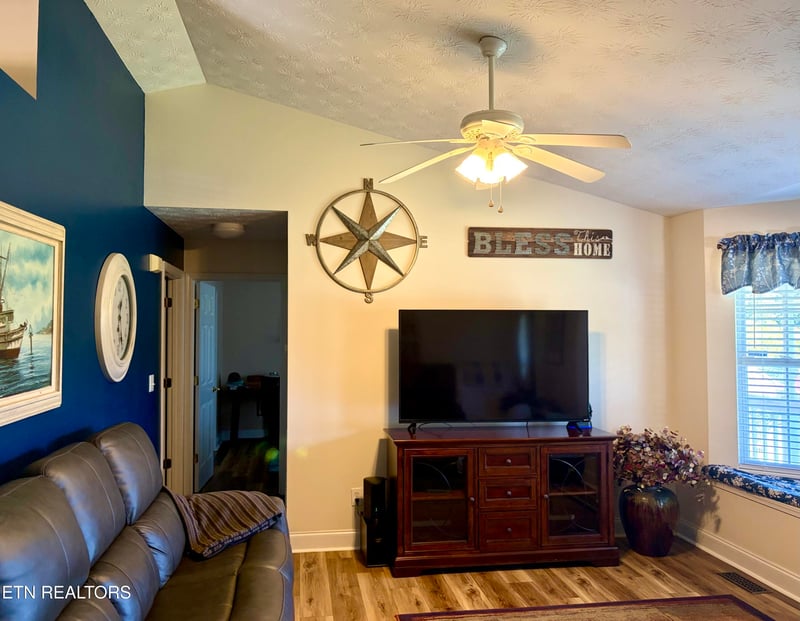 3610 Audrey Jo Ln, Sevierville, TN 37876