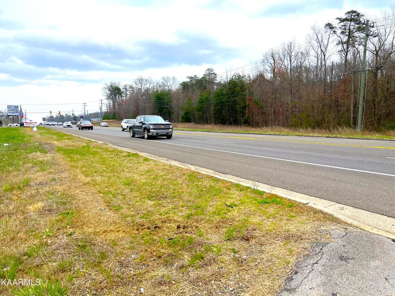 3610 Highway 411, Madisonville, TN 37354