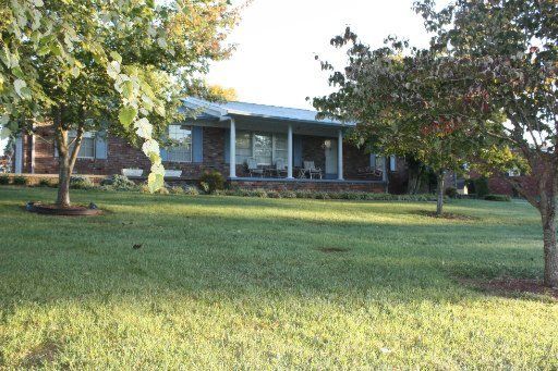3613 Cunningham Rd, Knoxville, TN 37918