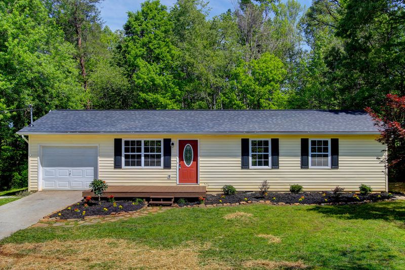 3617 Garner Cir, Maryville, TN 37803