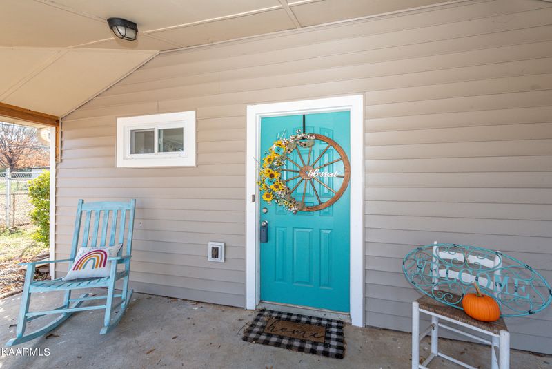 3619 Nora Lee St, Rockford, TN 37853