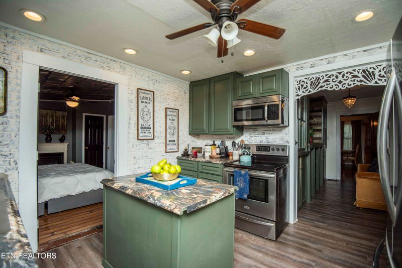 362 High St, Jellico, TN 37762