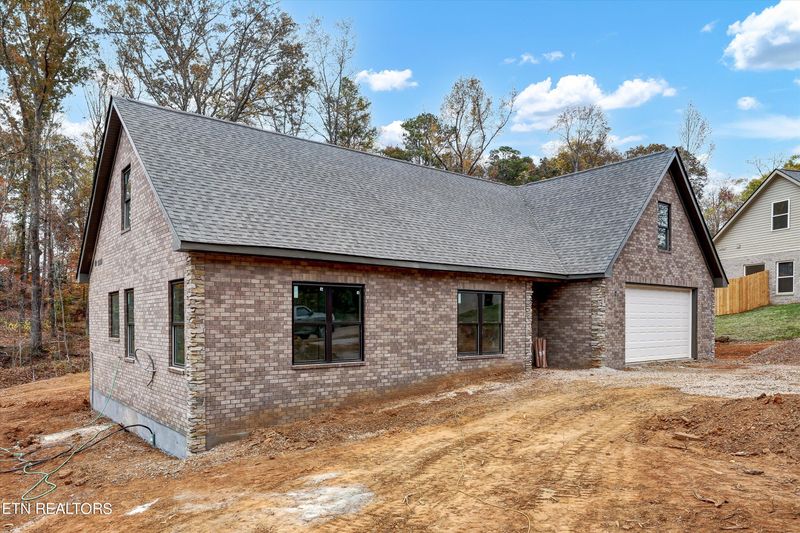 362 Robinson Tr, Loudon, TN 37774