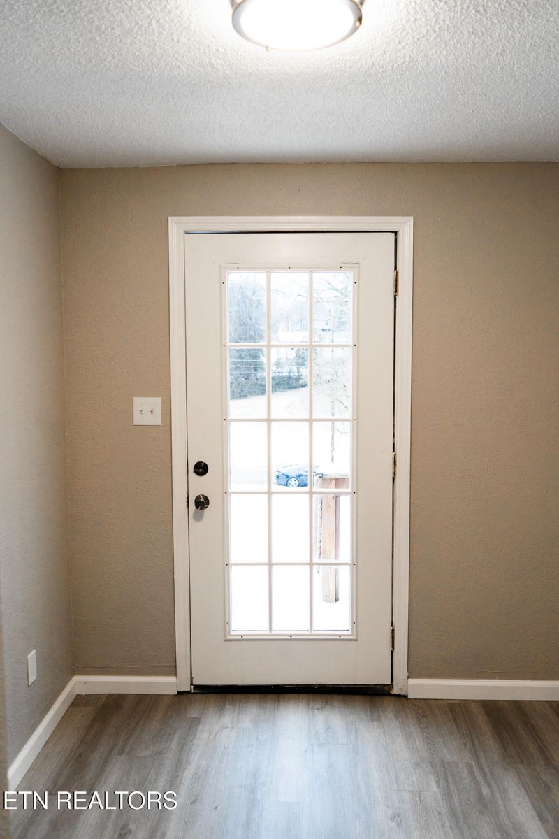 3620 Mcdonald Rd, Knoxville, TN 37914