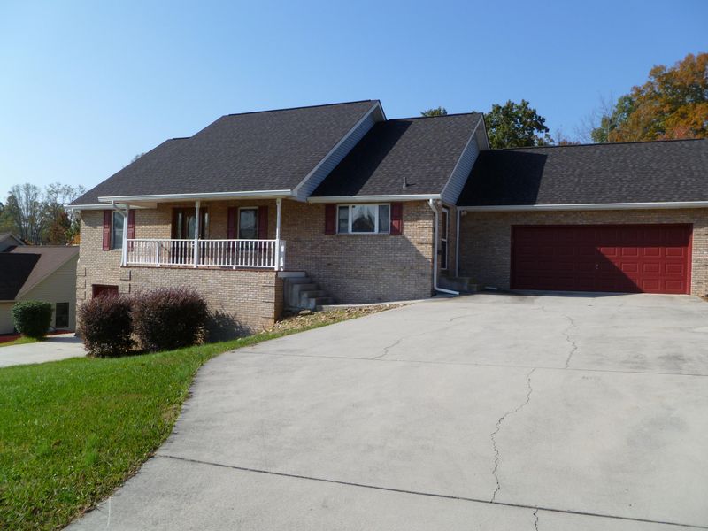 3621 Broken Wing Rd, Knoxville, TN 37931