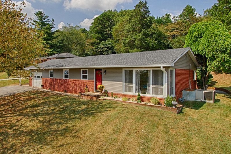 3621 Curtis Ln, Knoxville, TN 37918
