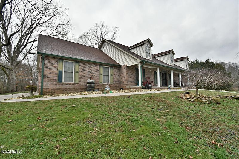 3622 Guinn Rd, Knoxville, TN 37931