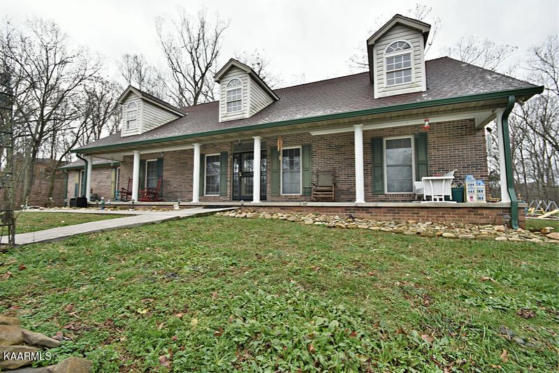 3622 Guinn Rd, Knoxville, TN 37931