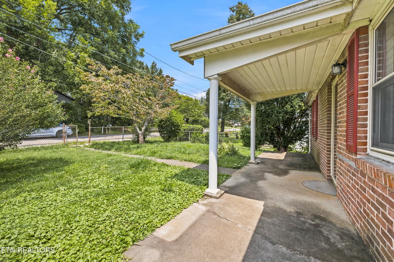 3622 Reagan Ave, Knoxville, TN 37919