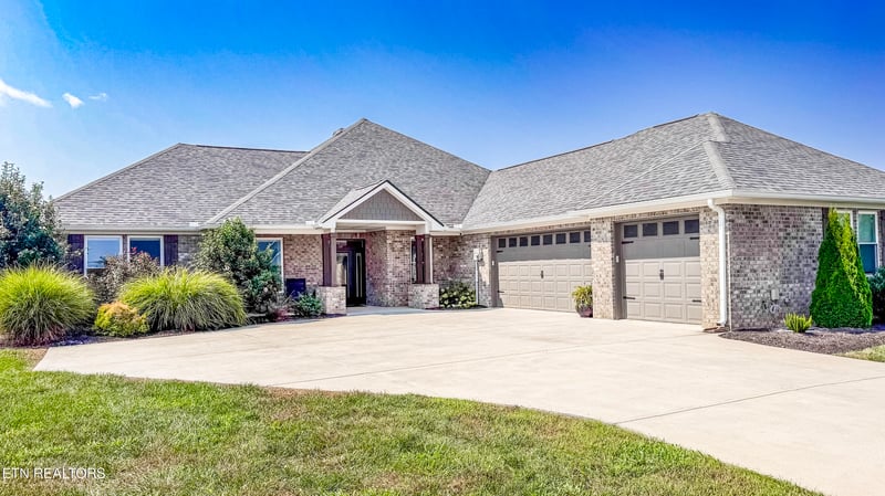 3623 Promontory Point, Louisville, TN 37777
