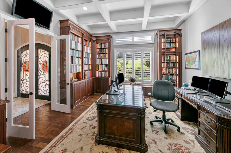 3624 Jackson Pointe Dr, Louisville, TN 37777