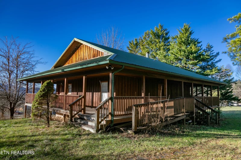 3624 Katy Hollar Rd, Sevierville, TN 37862