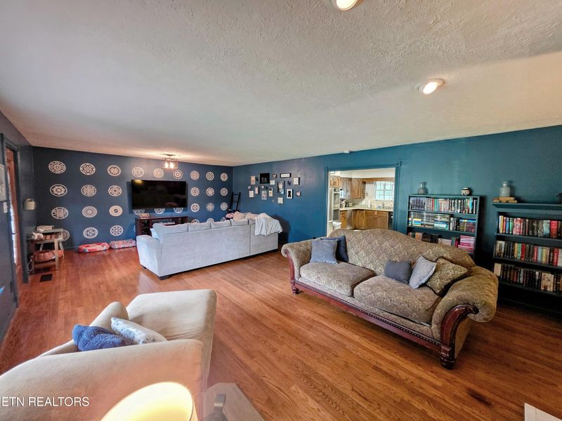 3625 Cunningham Rd, Knoxville, TN 37918