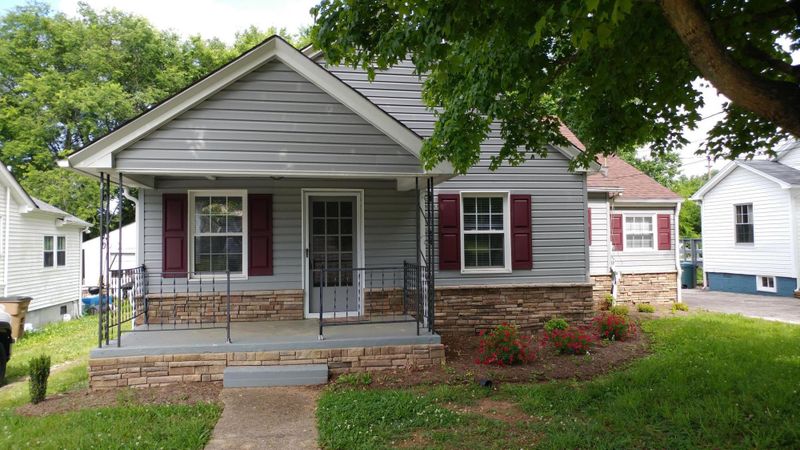 3625 SE Alpine Dr, Knoxville, TN 37920