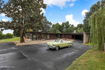 3625 Vista Rd, Louisville, TN 37777
