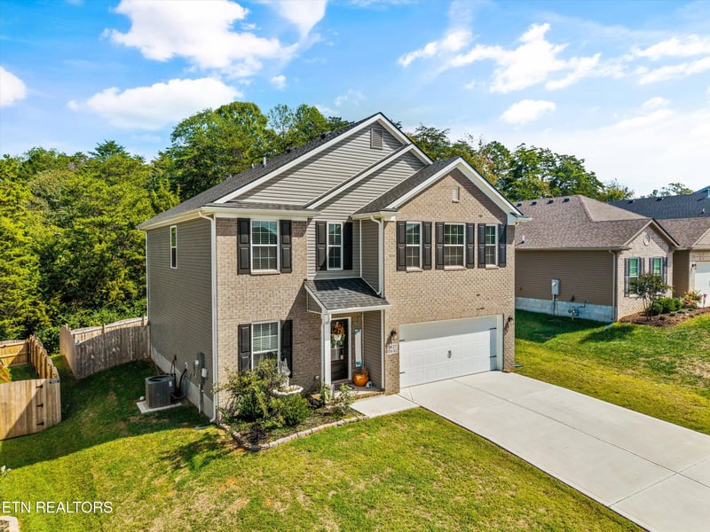3627 Crimson Cir, Maryville, TN 37801