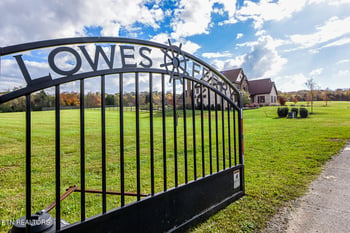 3627 Promontory Point, Louisville, TN 37777