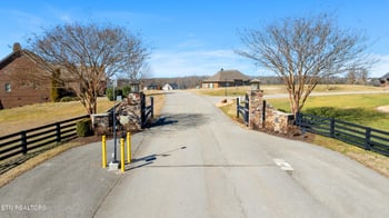 3627 Promontory Point, Louisville, TN 37777