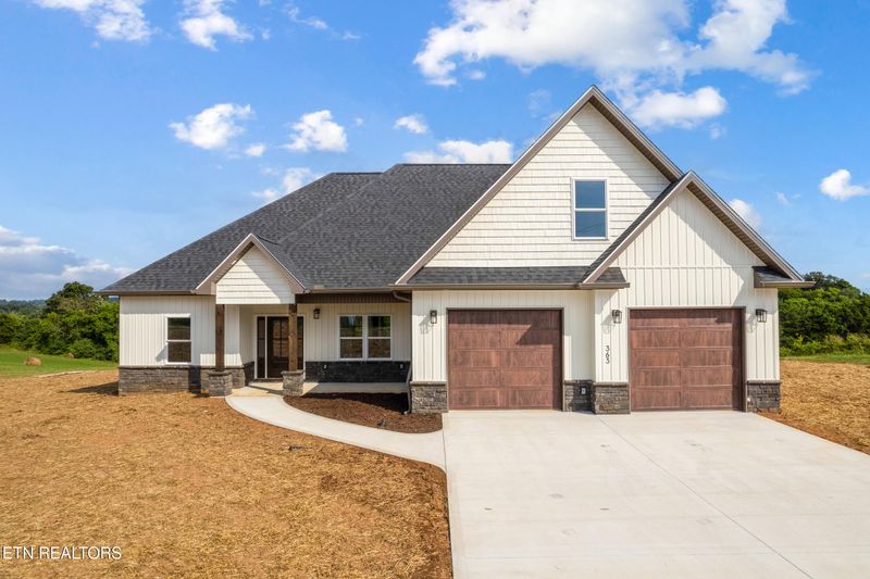 363 Meadow Rd, Greenback, TN 37742