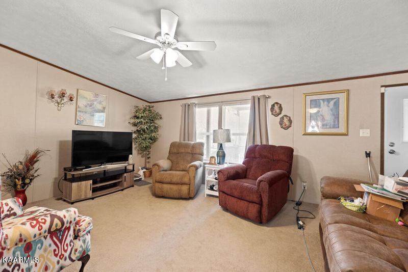 363 Possum Valley Rd, Maynardville, TN 37807