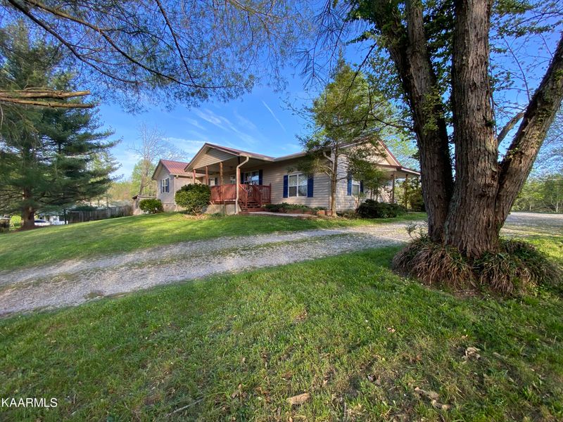 363 Ramsey Rd, Winfield, TN 37892