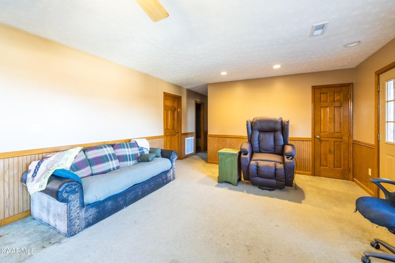 3633 Rimmel Rd, Sevierville, TN 37862