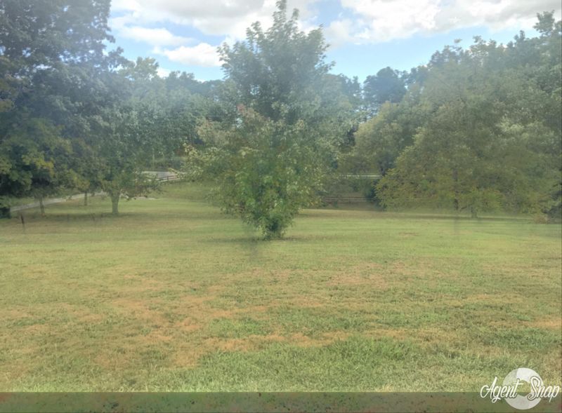 3634 Lowes Ferry Rd, Louisville, TN 37777