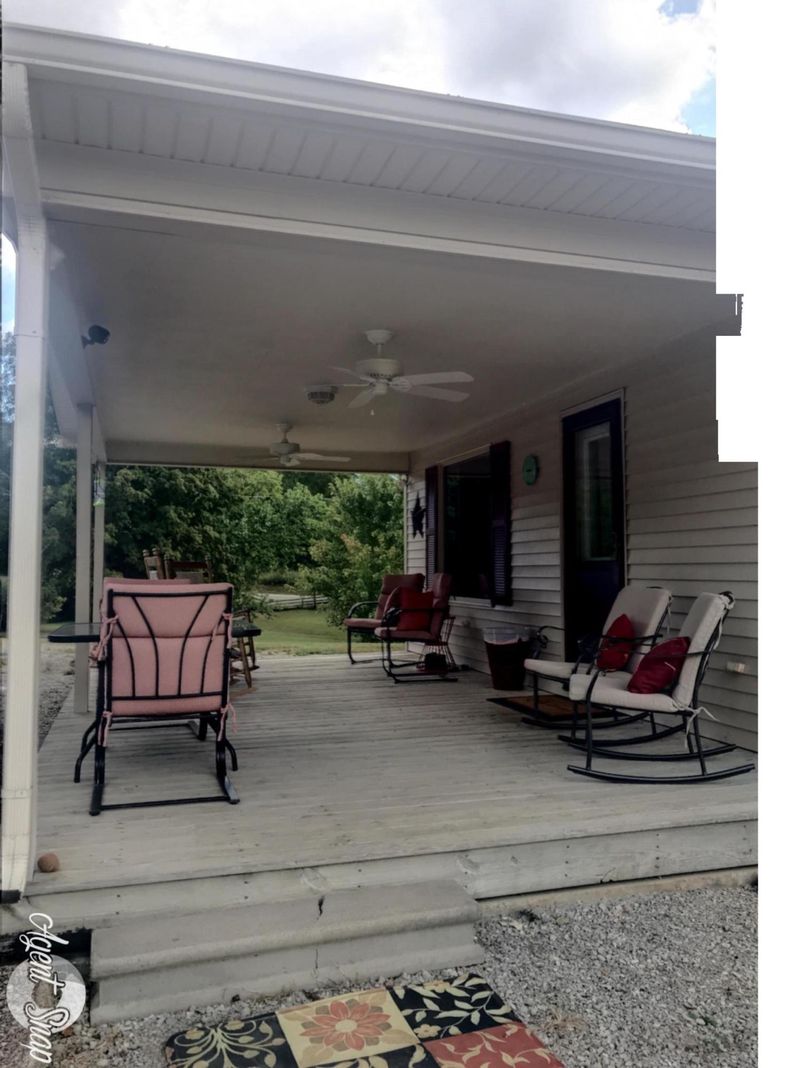 3634 Lowes Ferry Rd, Louisville, TN 37777