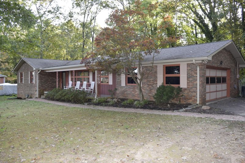 3635 Laurel Oak Ln, Knoxville, TN 37931