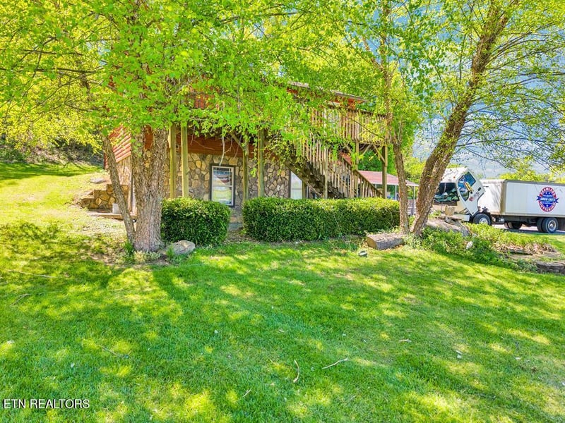 3635 Louisville Rd, Louisville, TN 37777