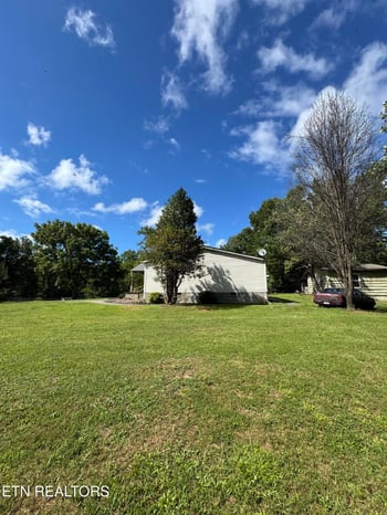 3636 Big Ridge Rd, Oneida, TN 37841