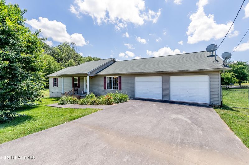 3637 Audrey Jo Ln, Sevierville, TN 37876
