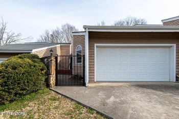 3638 Topside Rd #B, Knoxville, TN 37920