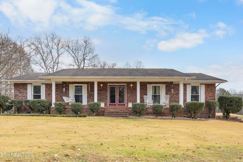 364 Orchard Valley Dr, Harriman, TN 37748