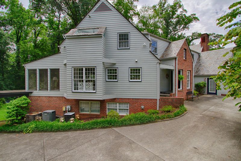 3640 Iskagna Dr, Knoxville, TN 37919
