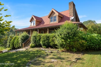 3640 Sugar Tree Dr, Sevierville, TN 37862
