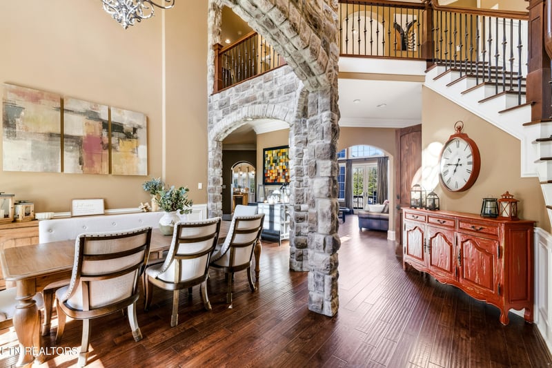 3642 Jackson Pointe Dr, Louisville, TN 37777