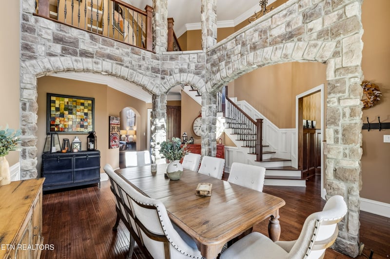 3642 Jackson Pointe Dr, Louisville, TN 37777