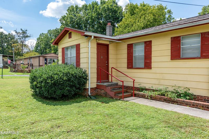 3643 Tammy Cir, Rockford, TN 37853