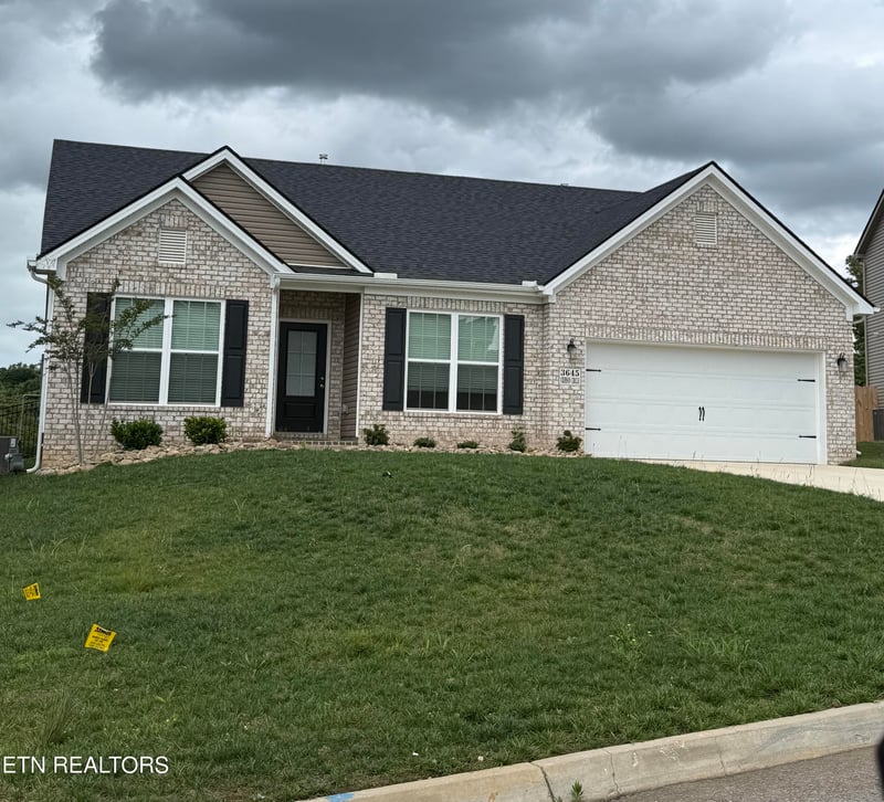 3645 Crimson Cir, Maryville, TN 37801